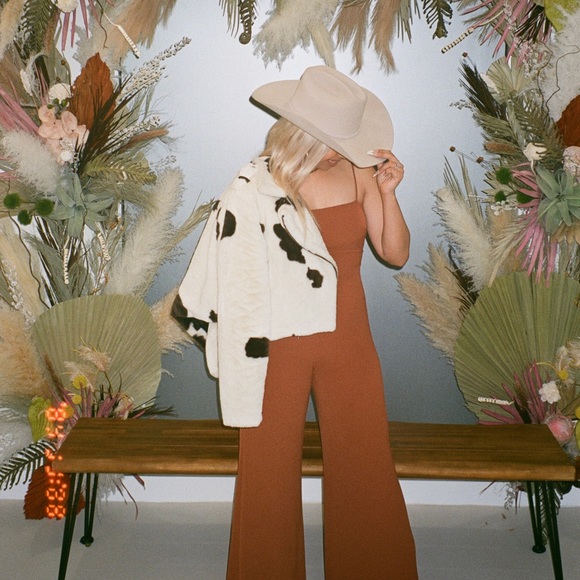 Meet your Posher, Elizabeth - Picture 13 of 13